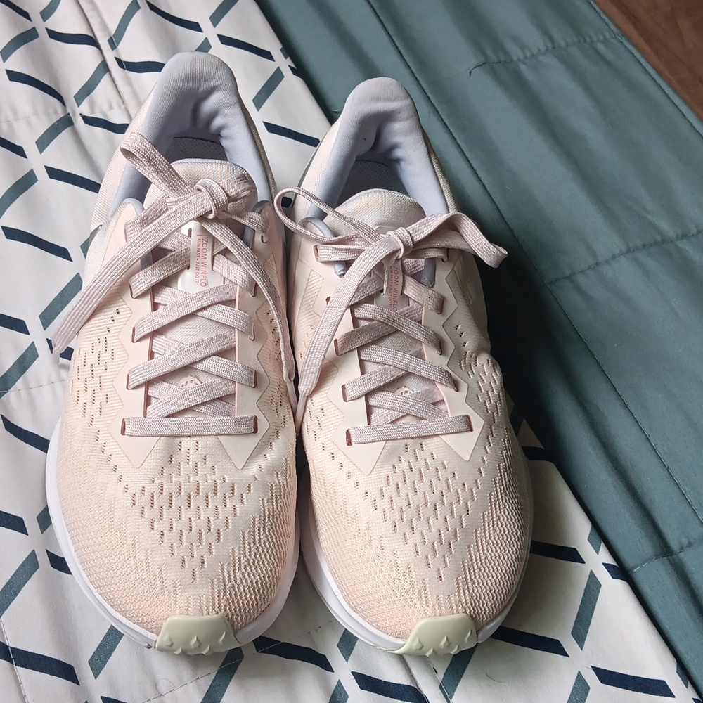 Pink nike